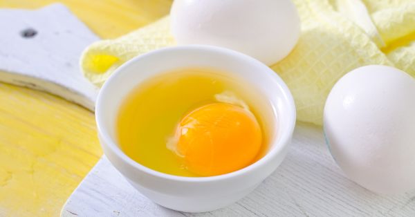 Accidentally ate raw egg while pregnant