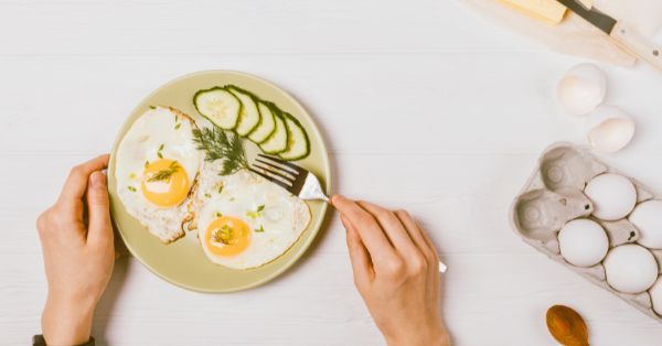 Can you eat sunny side up eggs while pregnant